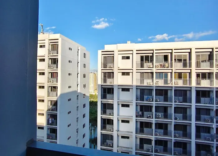 Shore 2 Staycation Condotel At Moa Pasay Near Airport Aparthotel Manila