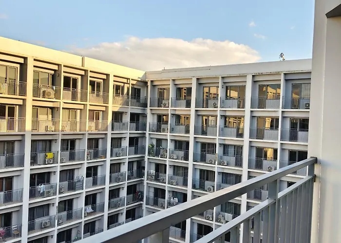 Shore 2 Staycation Condotel At Moa Pasay Near Airport Aparthotel Manila