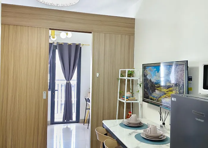 Aparthotel Shore 2 Staycation Condotel At Moa Pasay Near Airport Manila