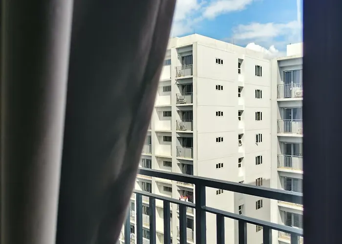 Shore 2 Staycation Condotel At Moa Pasay Near Airport * Manila