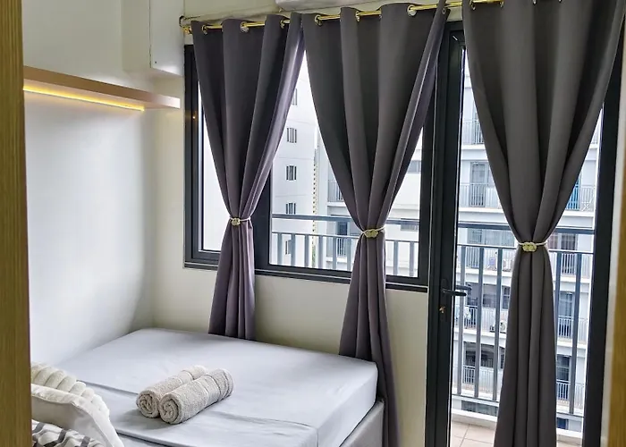 Shore 2 Staycation Condotel At Moa Pasay Near Airport Aparthotel Manila
